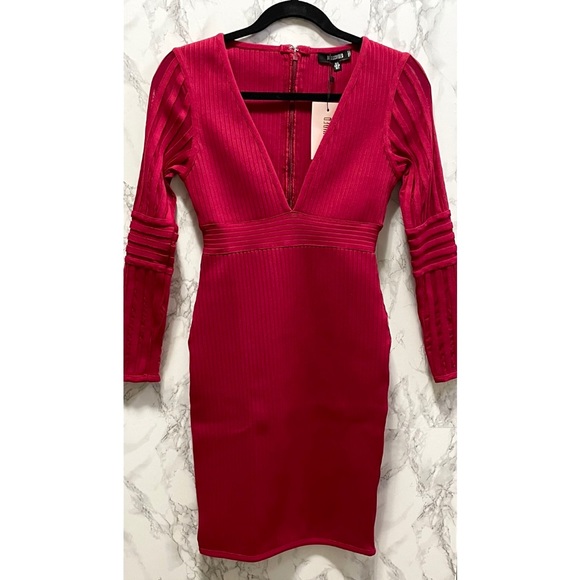 Missguided Red Low Neck Dress - Picture 2 of 6